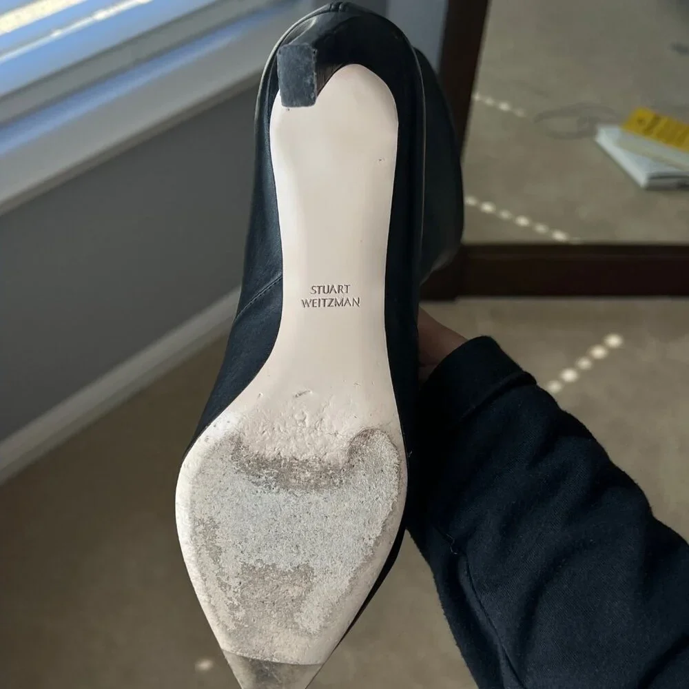 Stuart Weitzman - Picture 4 of 4